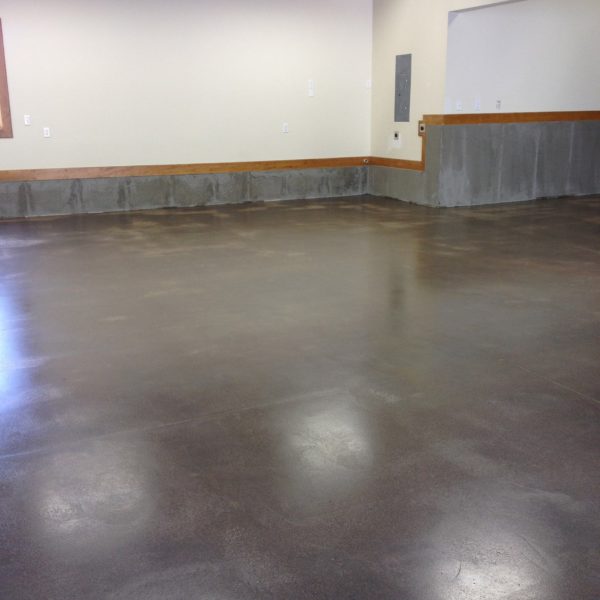 Installing Epoxy Flooring in Idaho Falls | Silver Crest Corp.